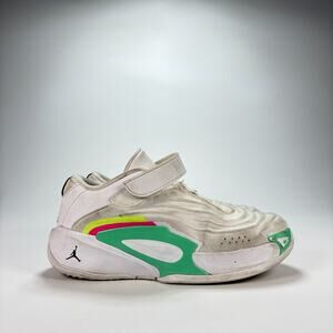 Jordan Luka 3 White Green Athletic Basketball Sneakers Shoes Youth Size 1.5Y